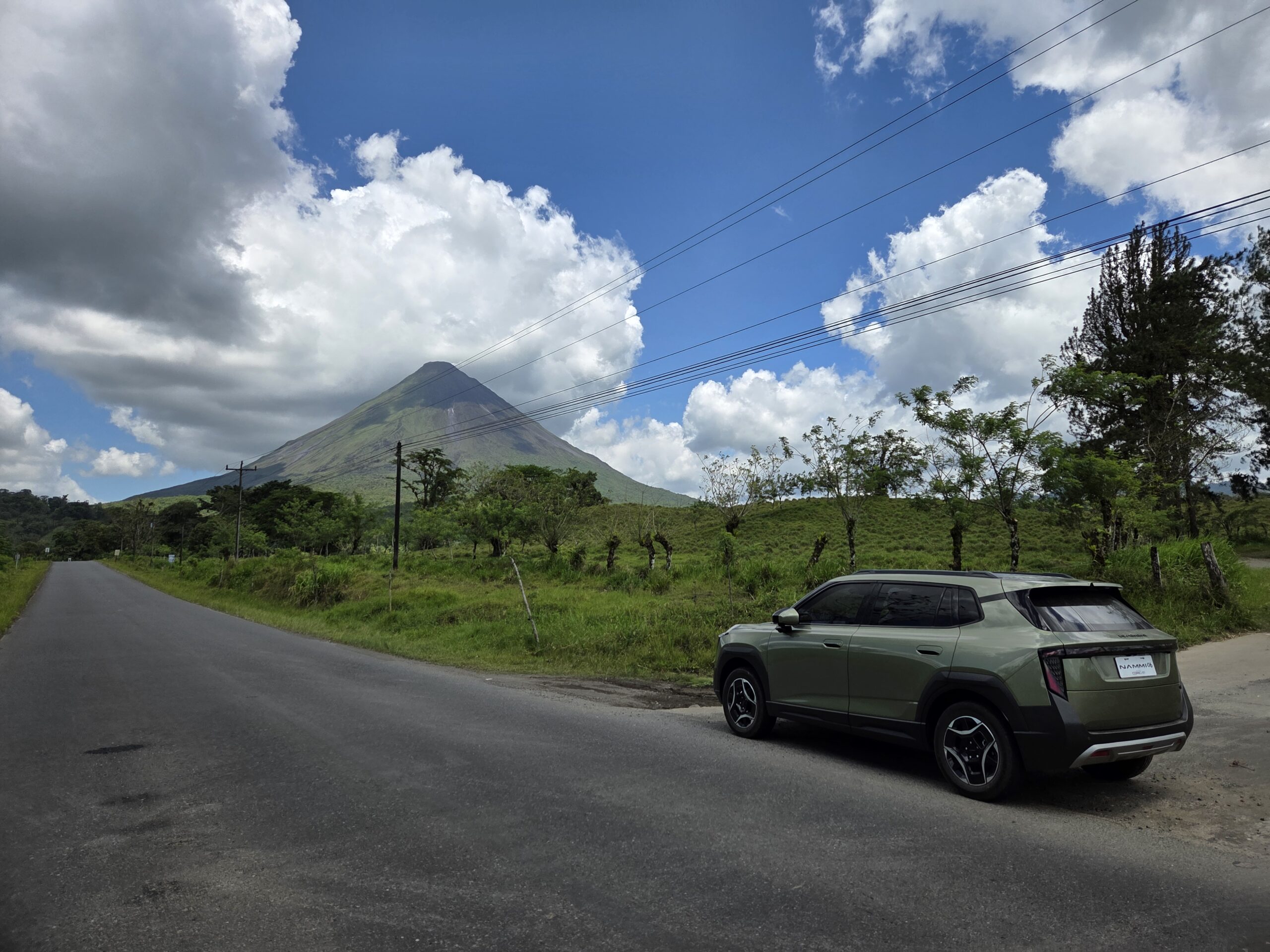 Private shuttle for transfers between Guanacaste and La Fortuna, Costa Rica