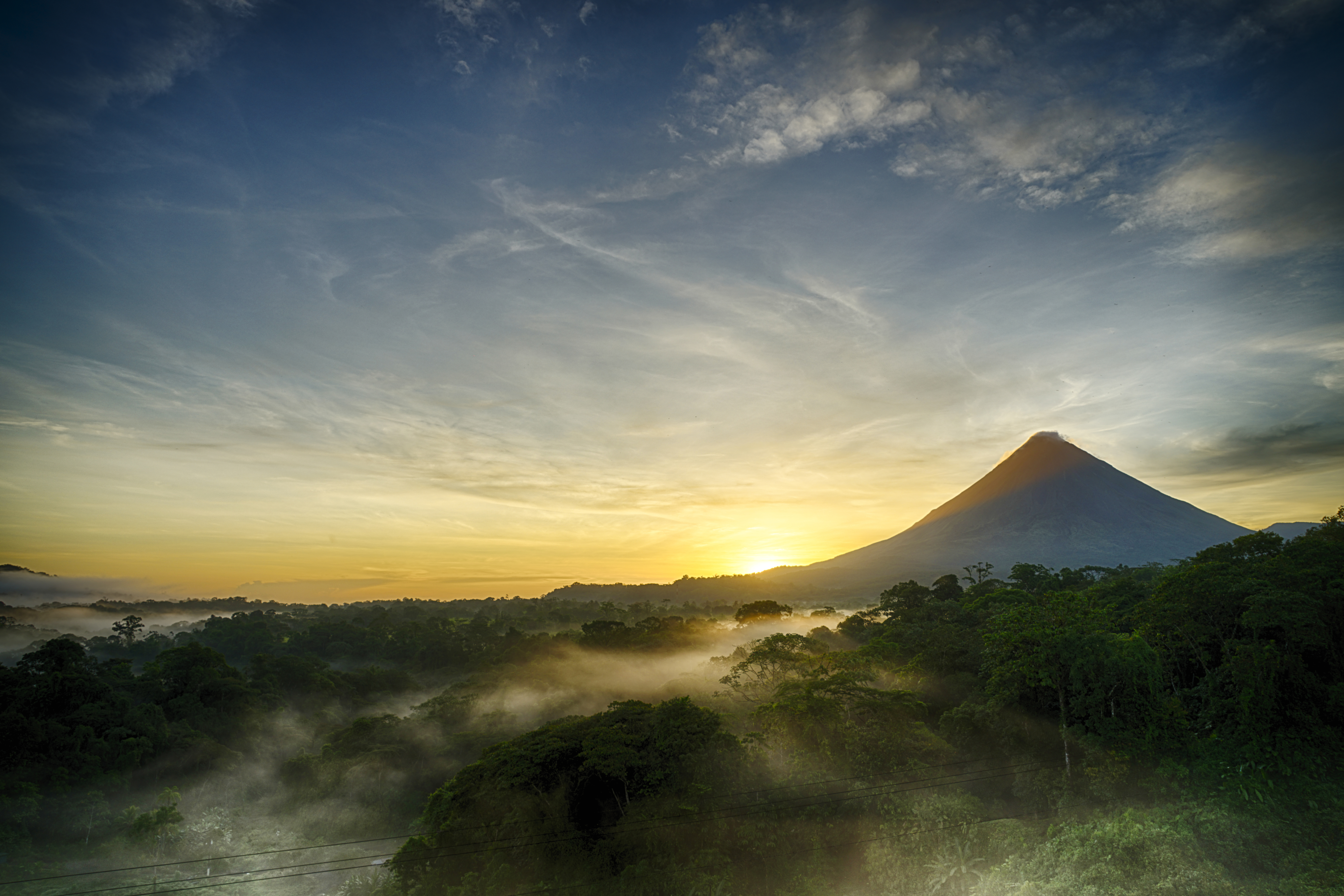 Arenal Volcano and La Fortuna landscape