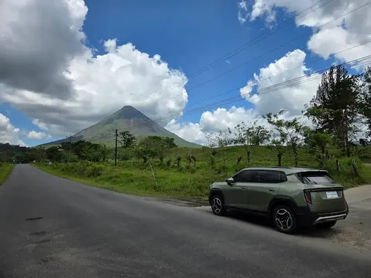 Private shuttle for transfers between Guanacaste and La Fortuna, Costa Rica
